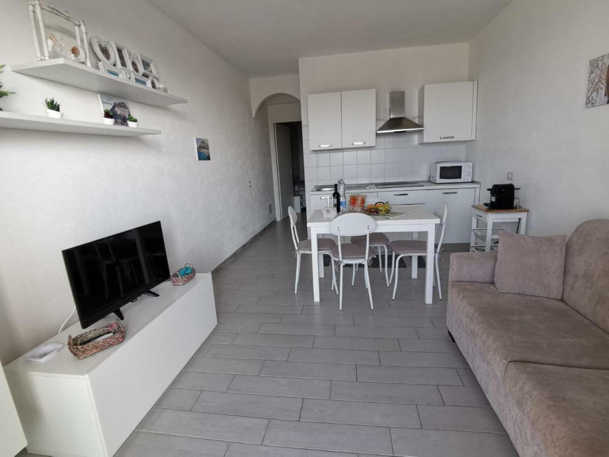 La Favola Di Dani Villa กัสเตลซาร์โด ภายนอก รูปภาพ